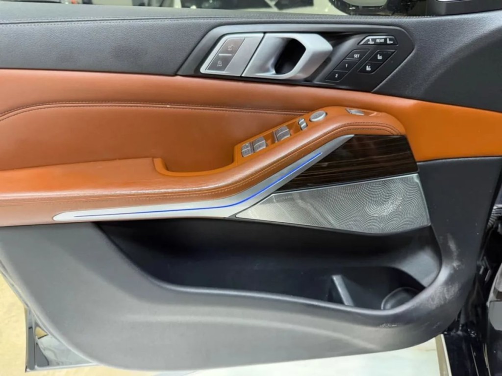 2019 BMW X7 Image 12