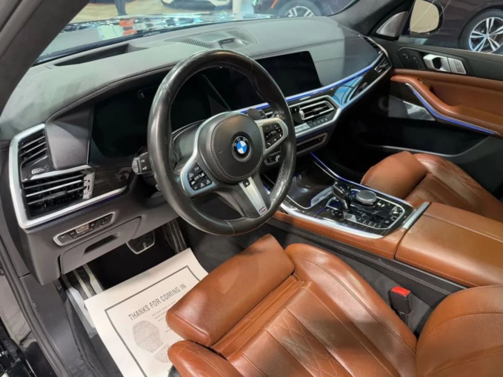 2019 BMW X7 Image 14