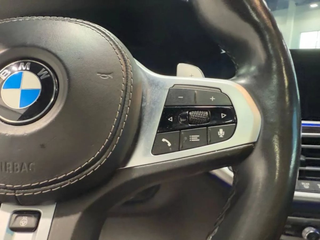 2019 BMW X7 Image 17