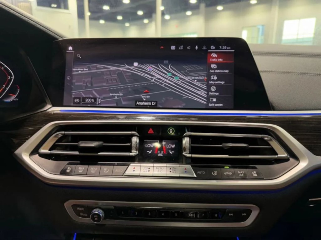 2019 BMW X7 Image 20