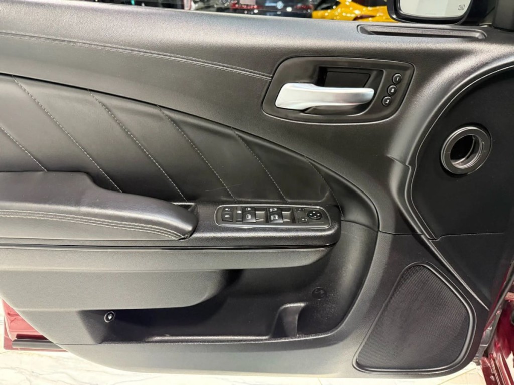 2019 Dodge Charger Image 9