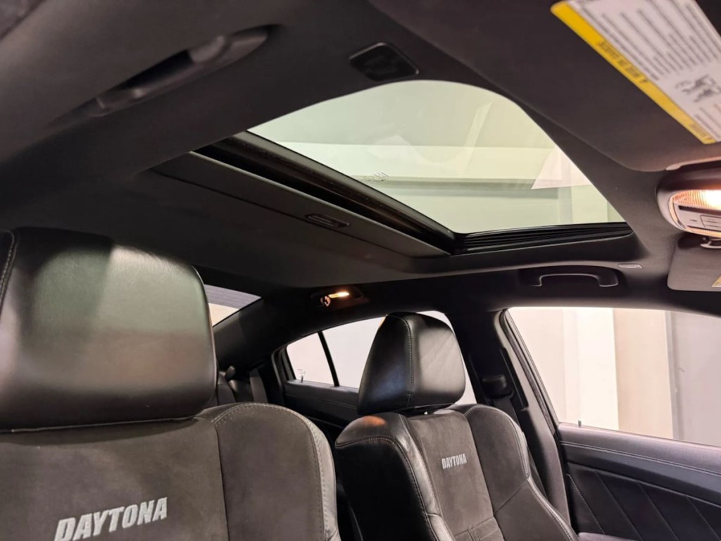 2019 Dodge Charger Image 28