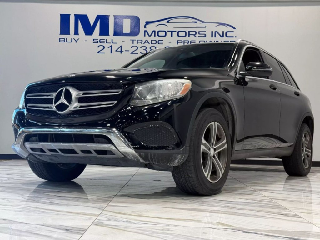 2017 Mercedes-Benz GLC-Class Image 2