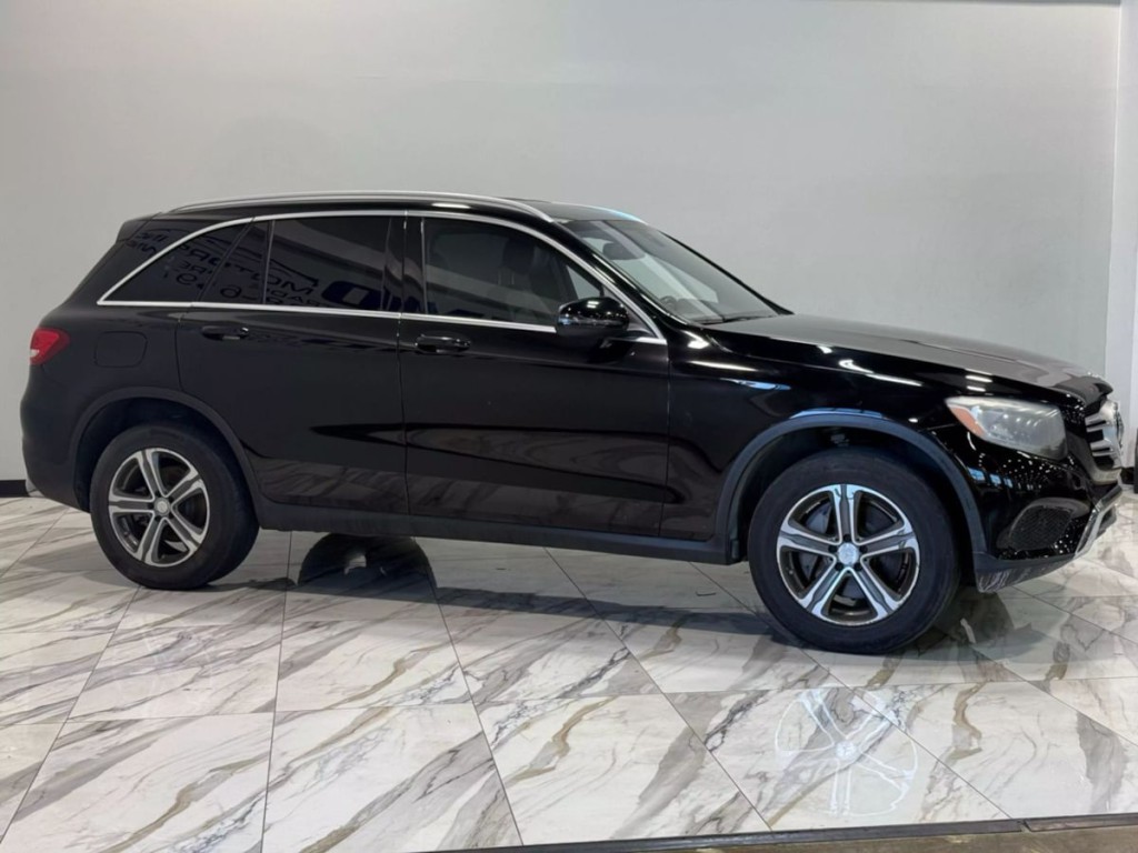 2017 Mercedes-Benz GLC-Class Image 5