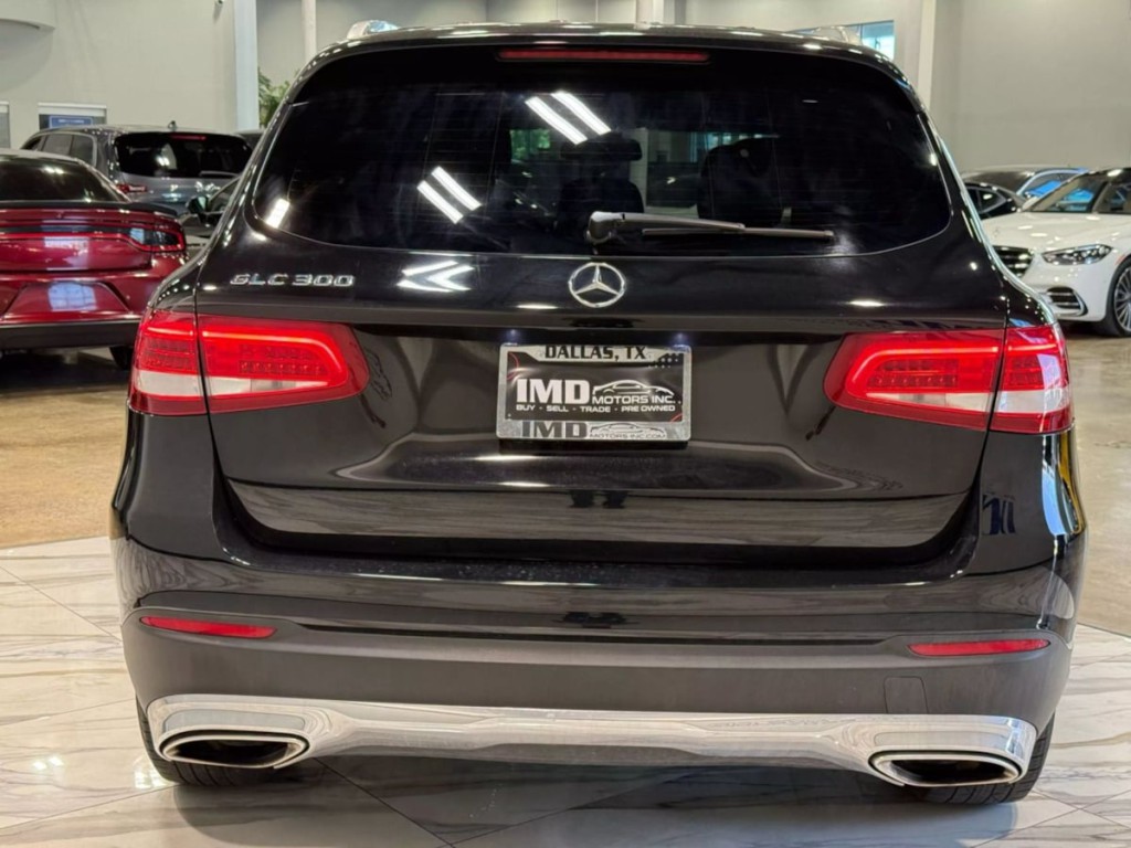 2017 Mercedes-Benz GLC-Class Image 7