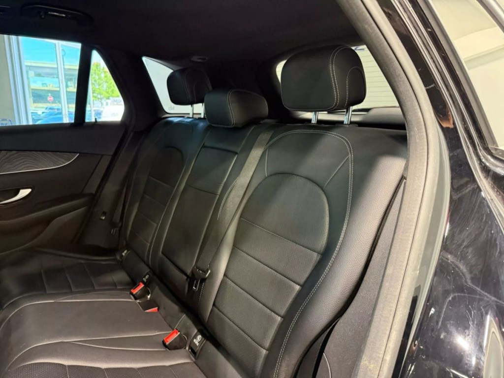 2017 Mercedes-Benz GLC-Class Image 21