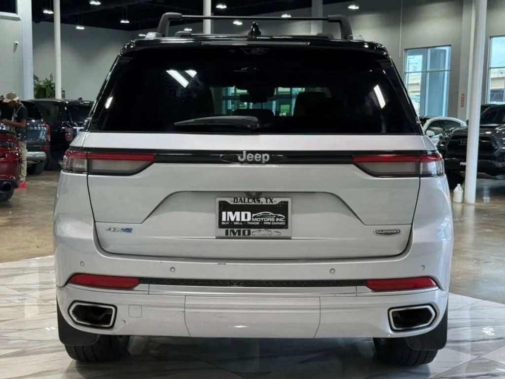 2022 Jeep Grand Cherokee Image 7