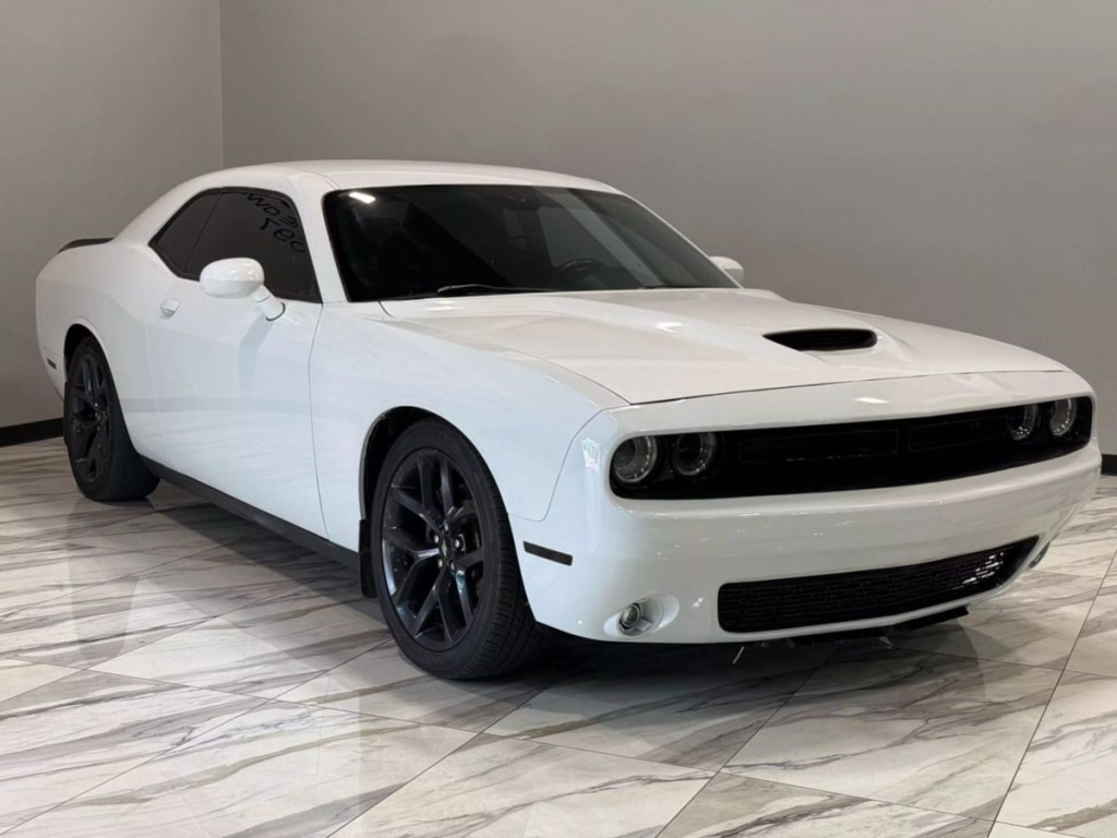 2019 Dodge Challenger Image 4