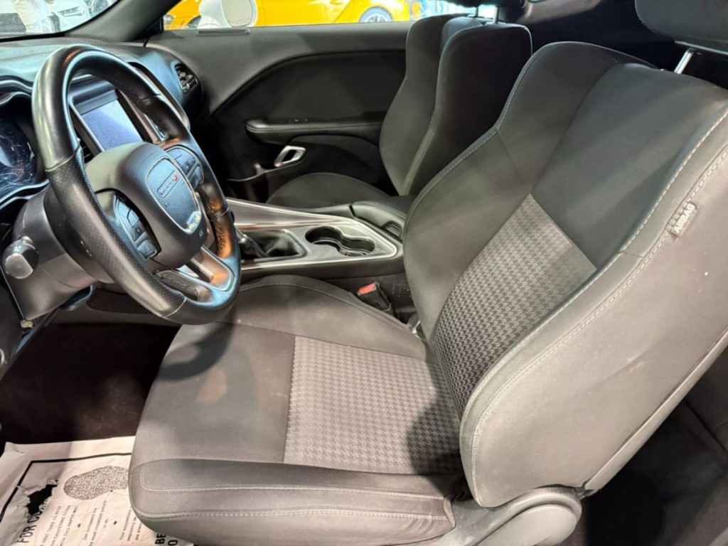 2019 Dodge Challenger Image 21