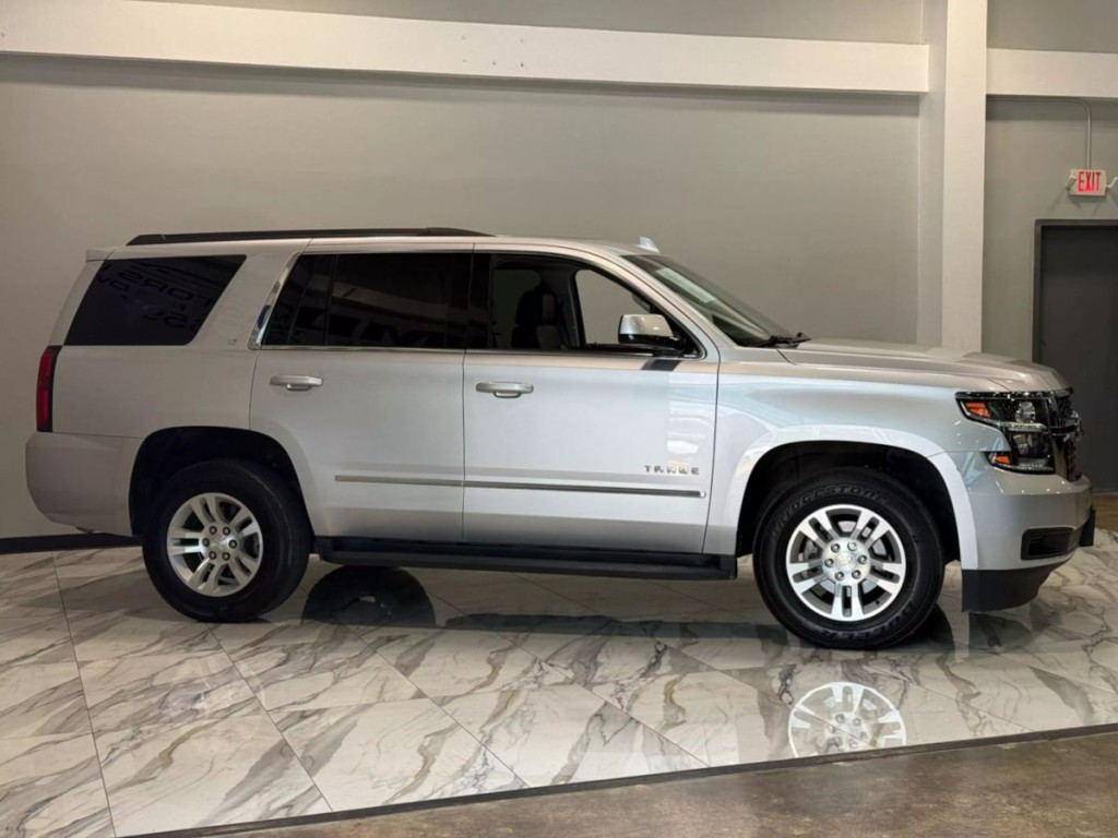 2017 Chevrolet Tahoe Image 5