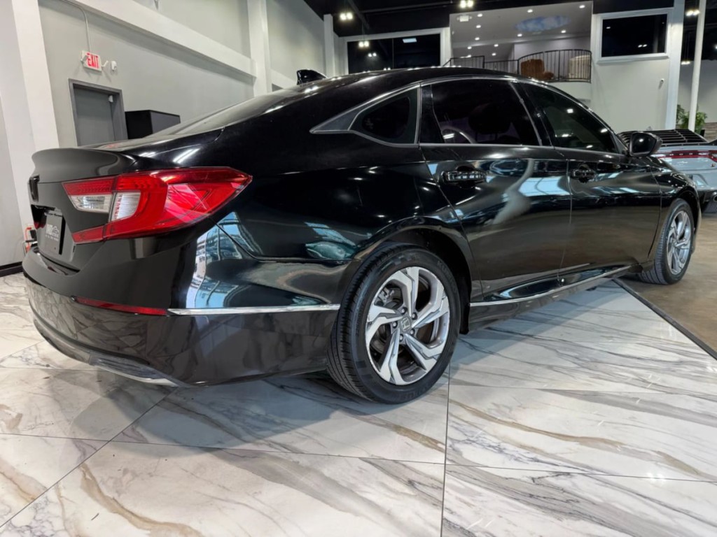 2018 Honda Accord Image 6