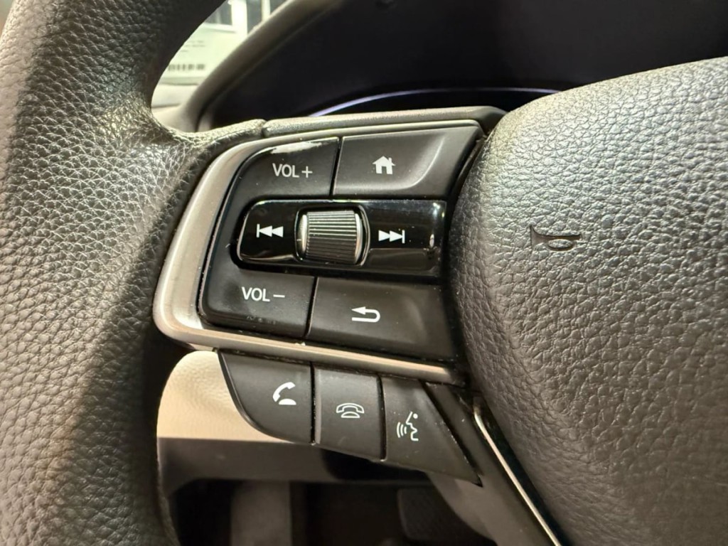 2018 Honda Accord Image 14