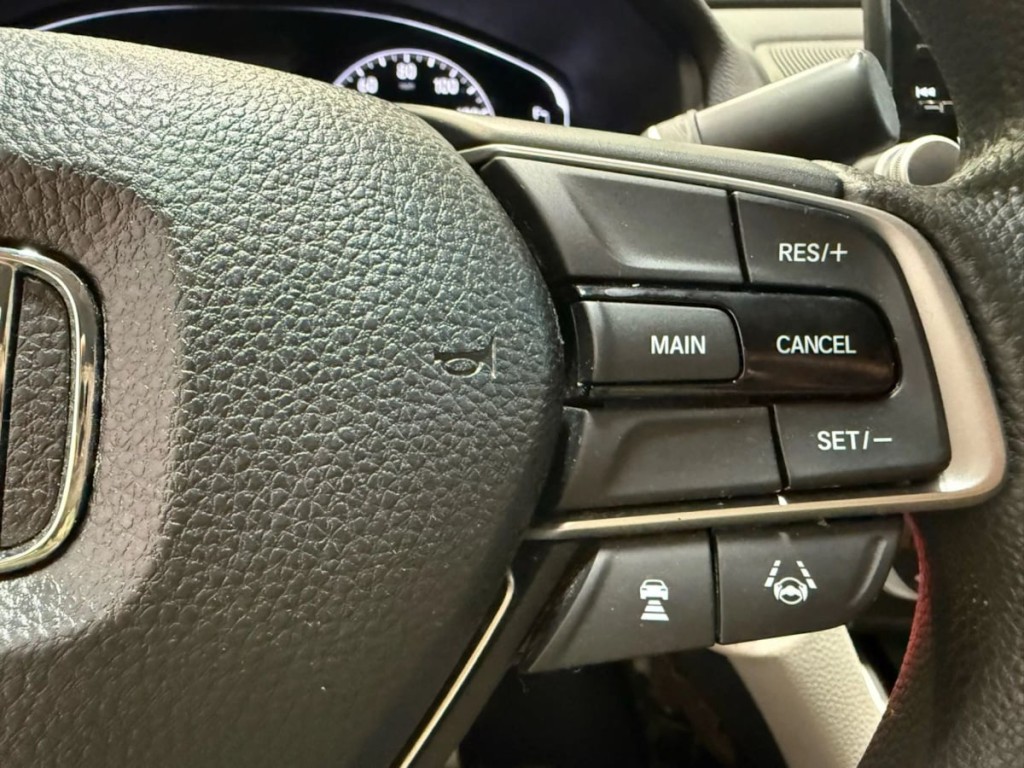 2018 Honda Accord Image 15