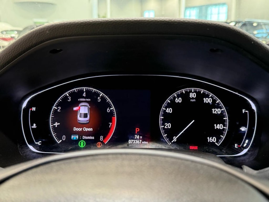 2018 Honda Accord Image 17