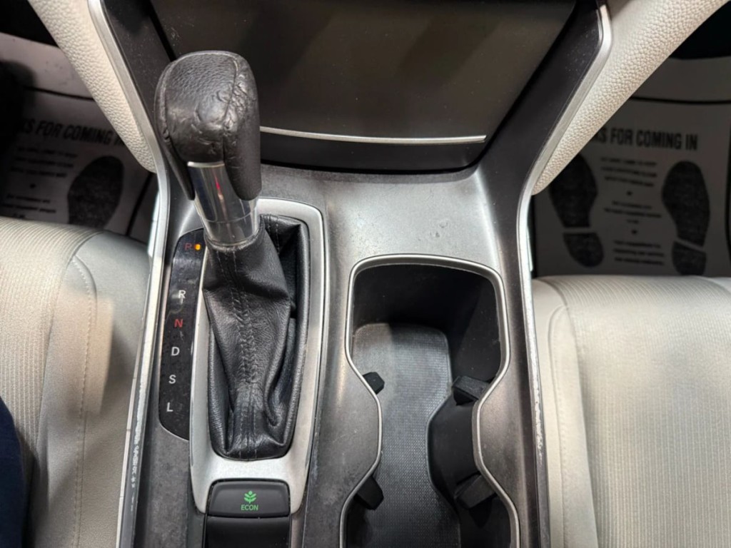 2018 Honda Accord Image 19