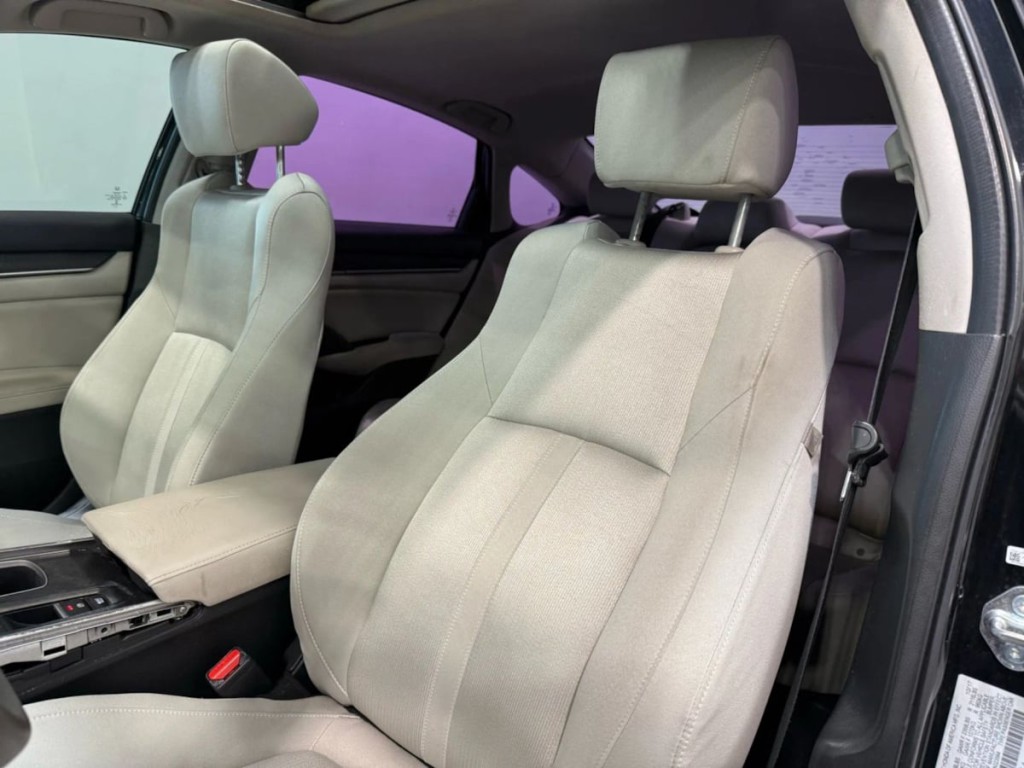 2018 Honda Accord Image 21
