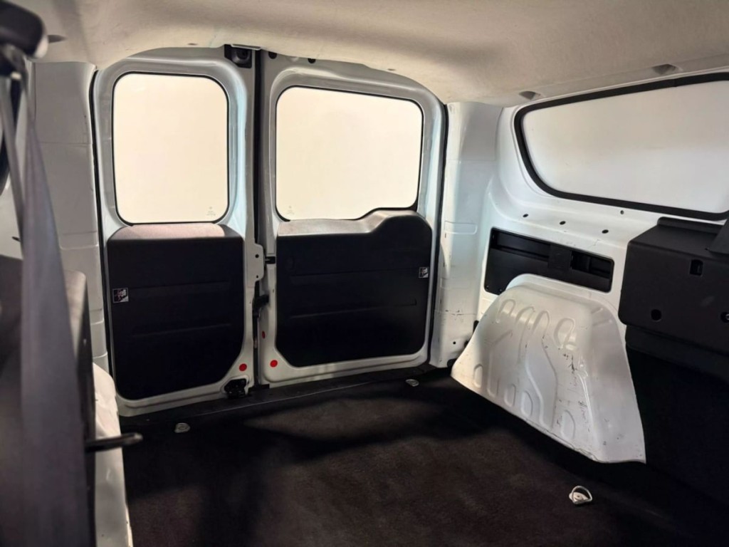 2022 RAM Promaster Image 26