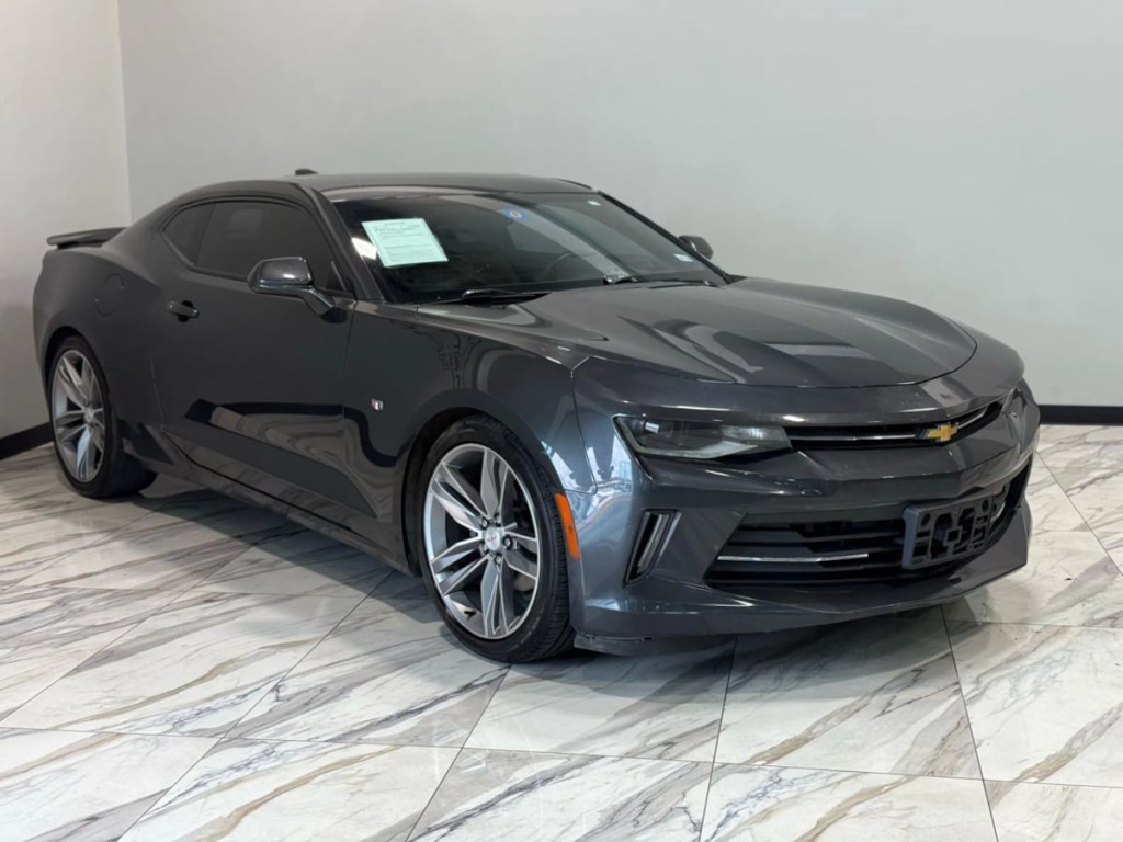 2017 Chevrolet Camaro Image 4