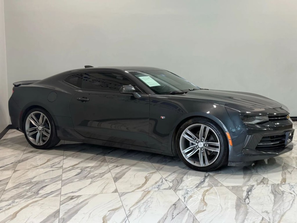 2017 Chevrolet Camaro Image 5