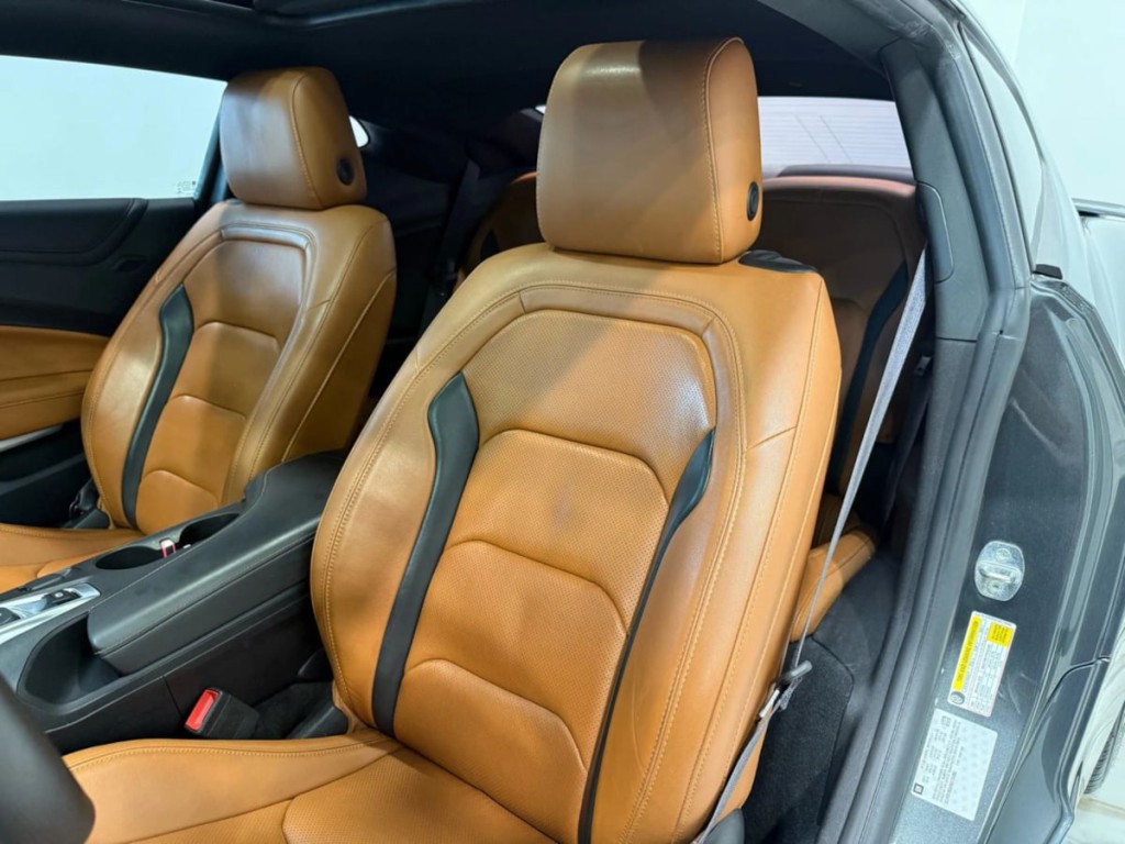 2017 Chevrolet Camaro Image 22