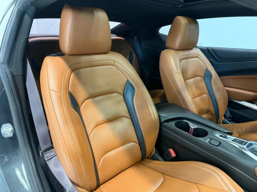 2017 Chevrolet Camaro Image 25