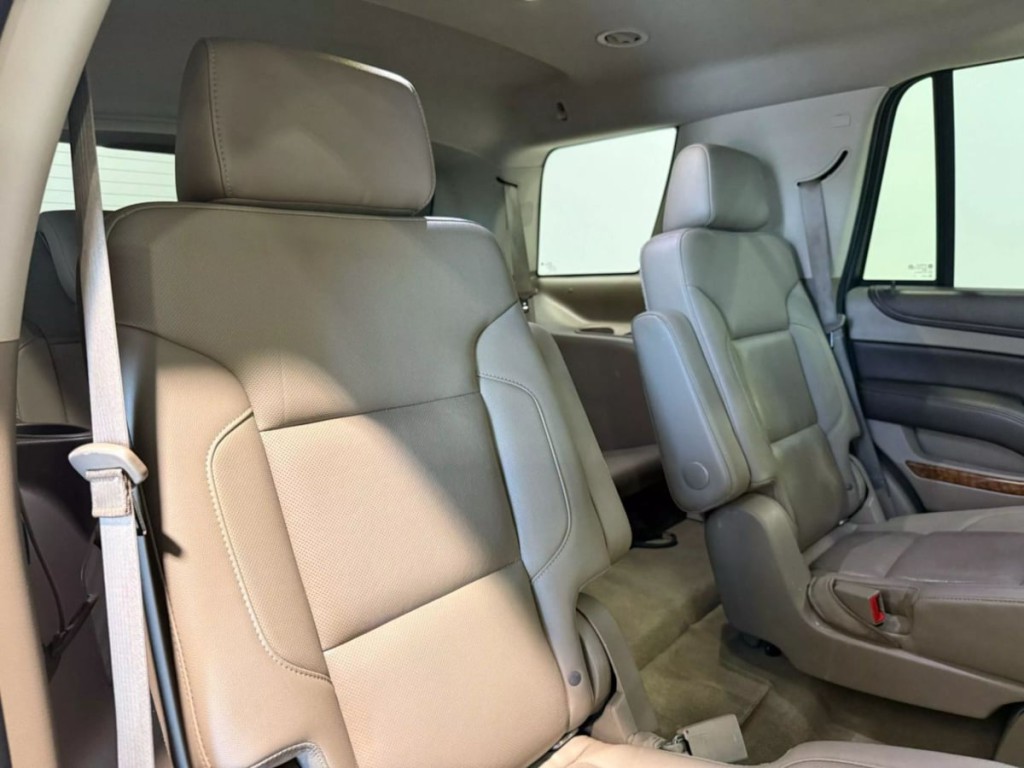 2016 Chevrolet Tahoe Image 32