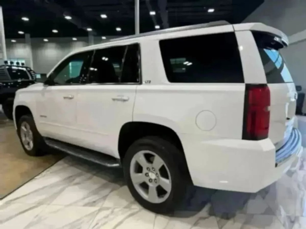 2016 Chevrolet Tahoe Image 9