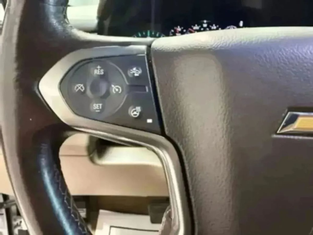 2016 Chevrolet Tahoe Image 16