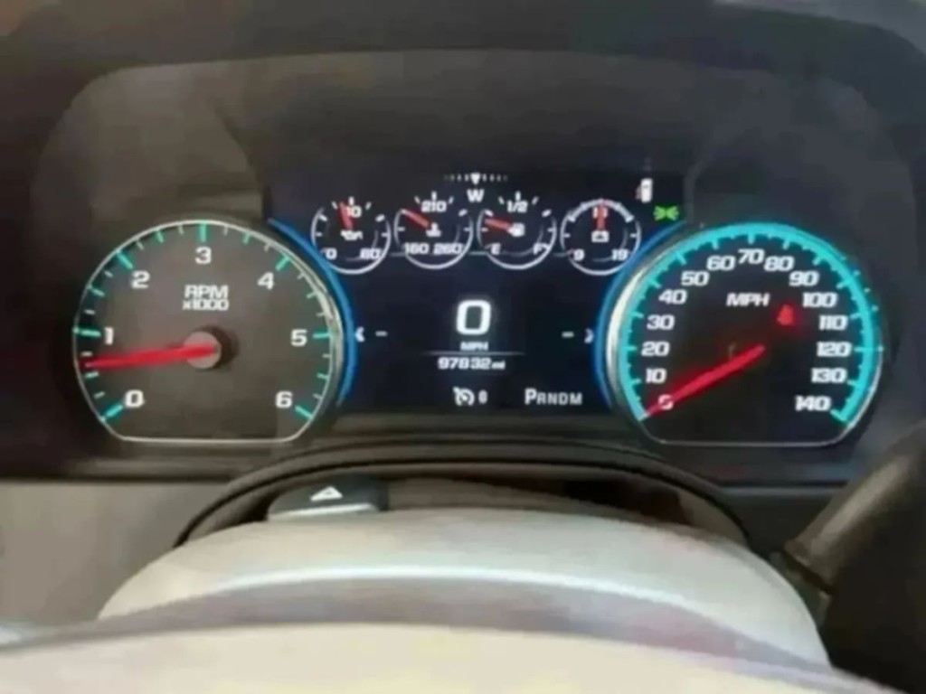 2016 Chevrolet Tahoe Image 18