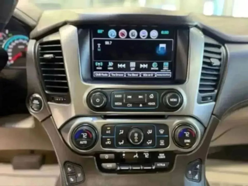 2016 Chevrolet Tahoe Image 20