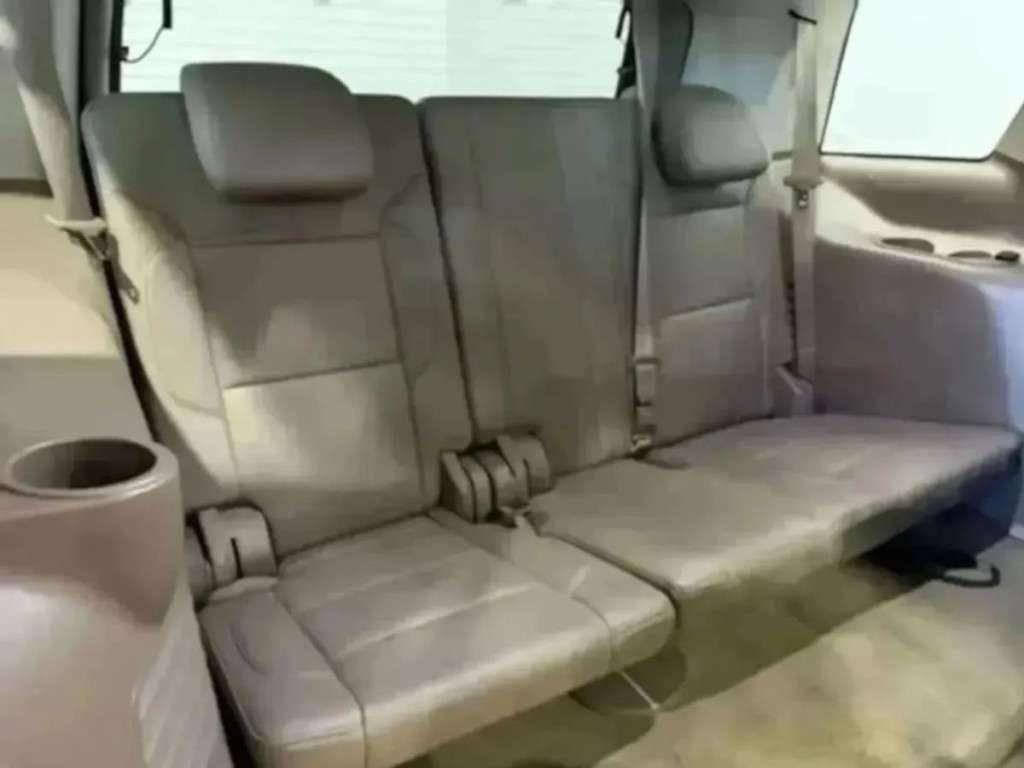 2016 Chevrolet Tahoe Image 33