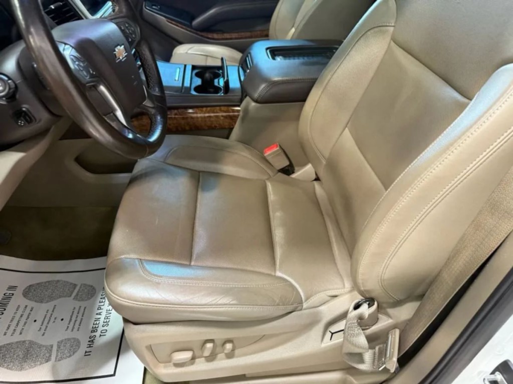 2016 Chevrolet Tahoe Image 18