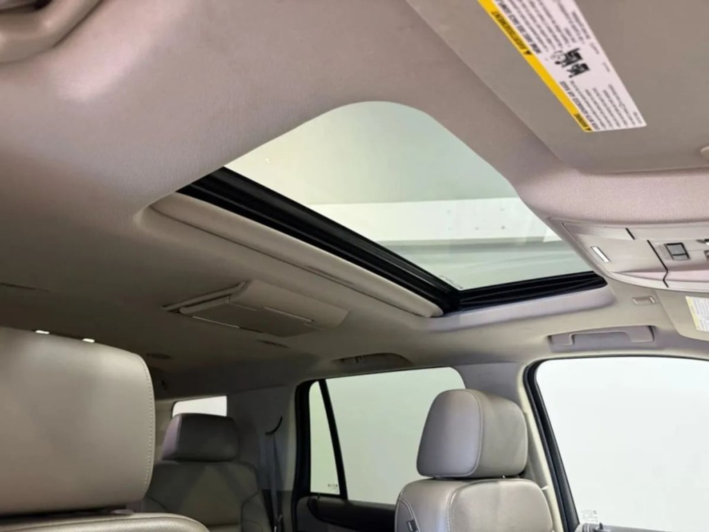 2016 Chevrolet Tahoe Image 25