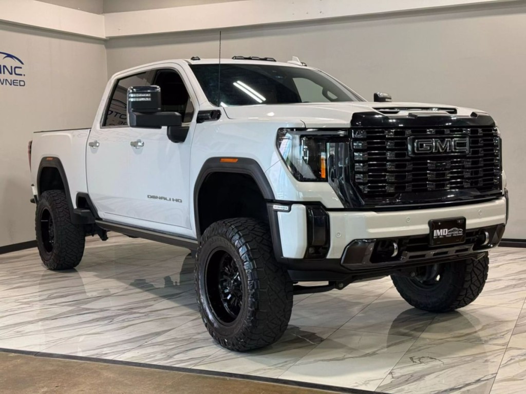 2024 GMC Sierra 2500 Image 4