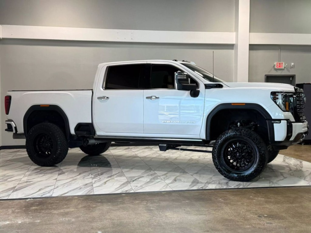 2024 GMC Sierra 2500 Image 5