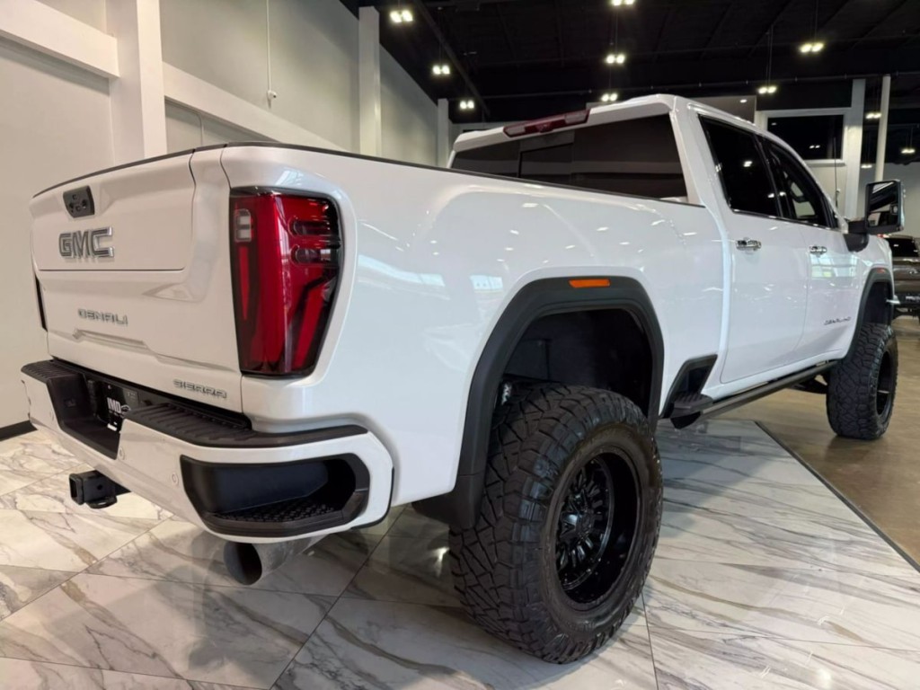 2024 GMC Sierra 2500 Image 6