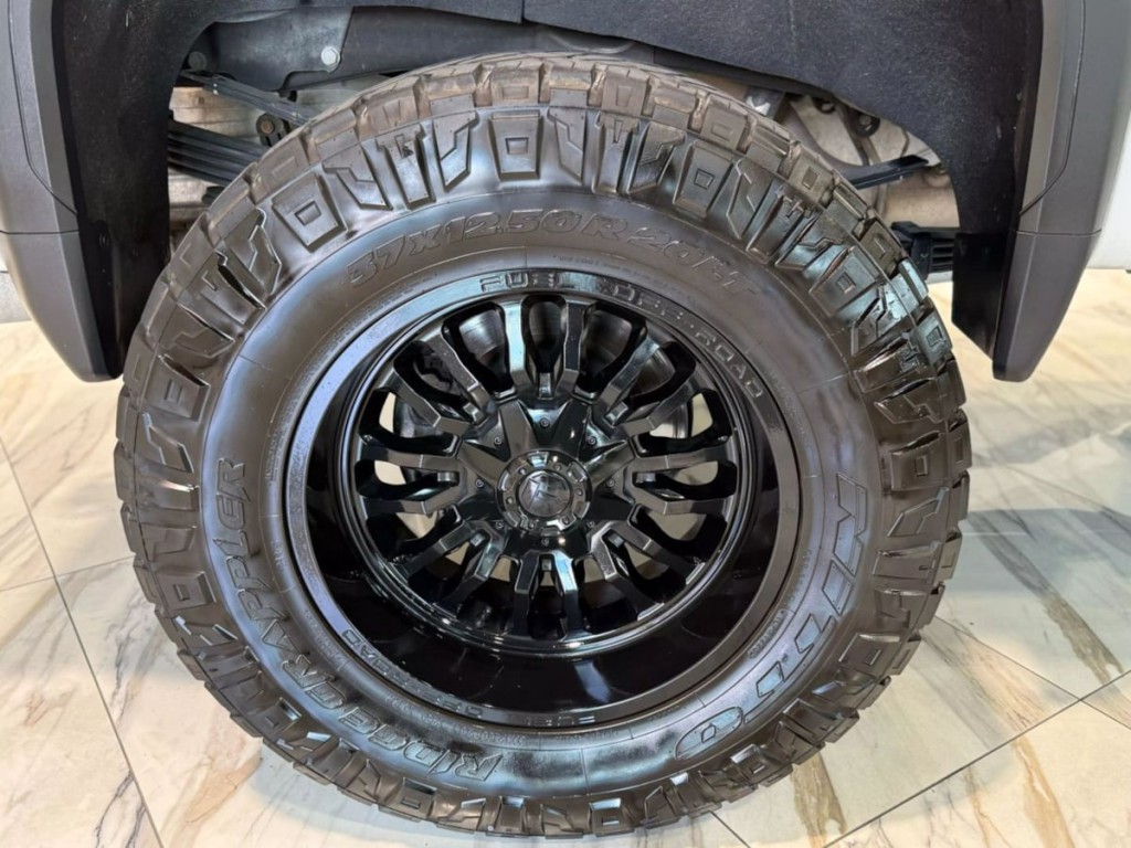 2024 GMC Sierra 2500 Image 36