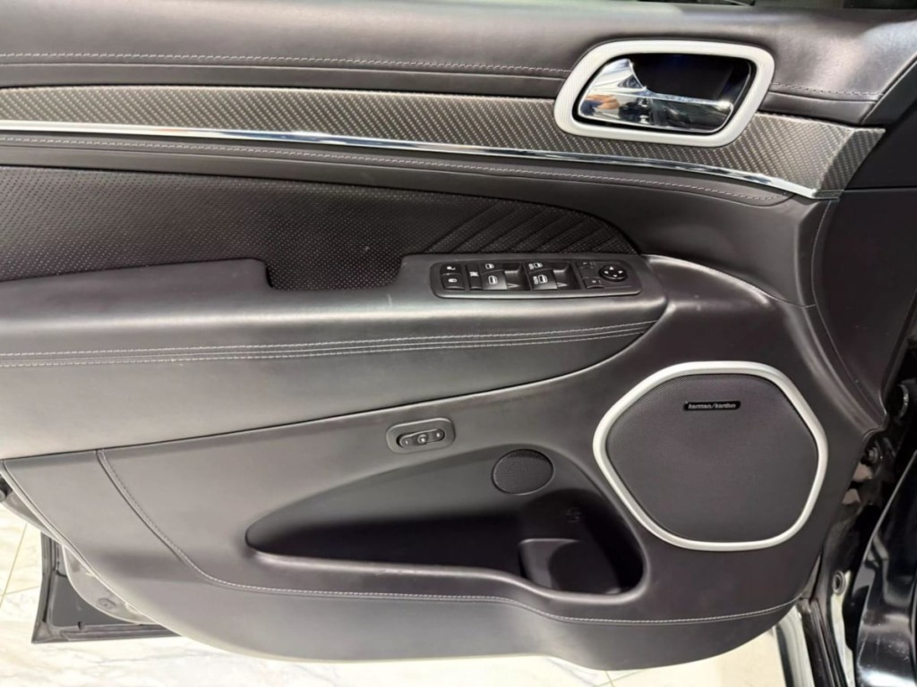 2020 Jeep Grand Cherokee Image 10