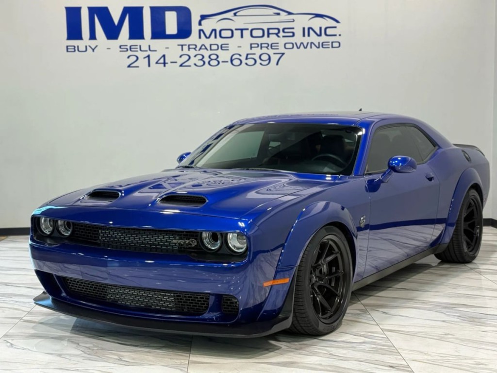 2021 Dodge Challenger Image 1