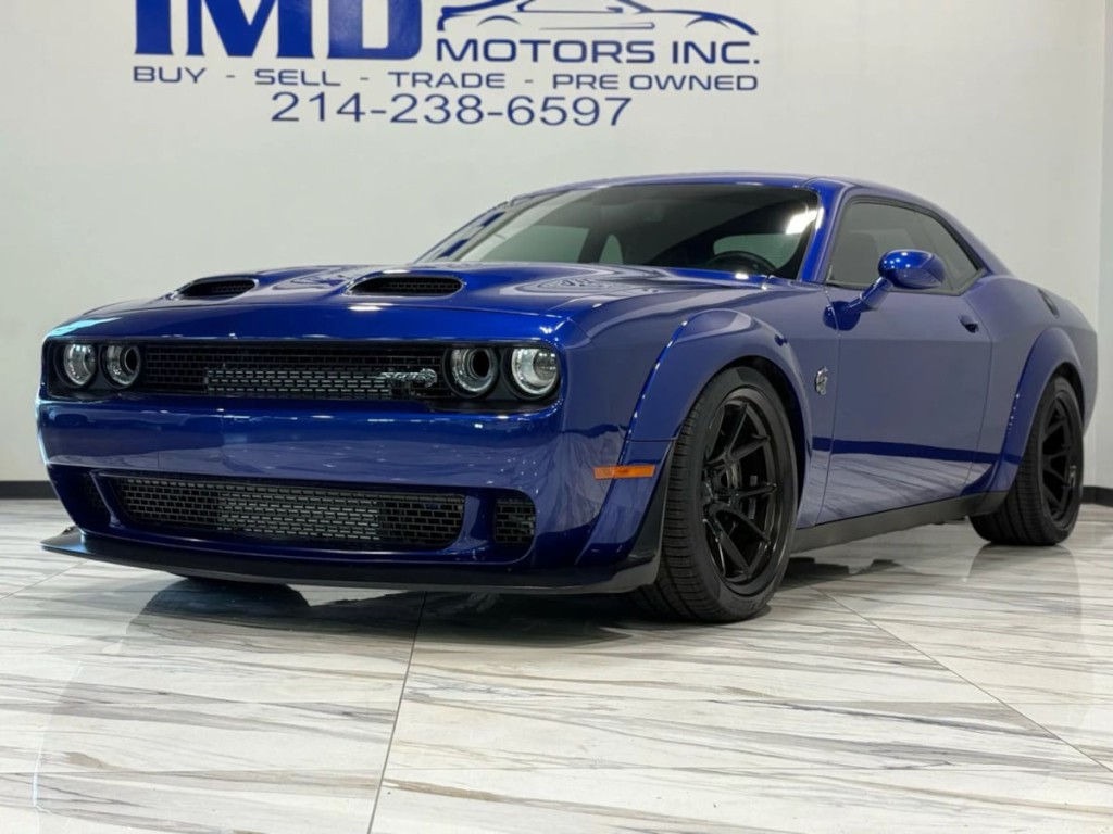 2021 Dodge Challenger Image 2