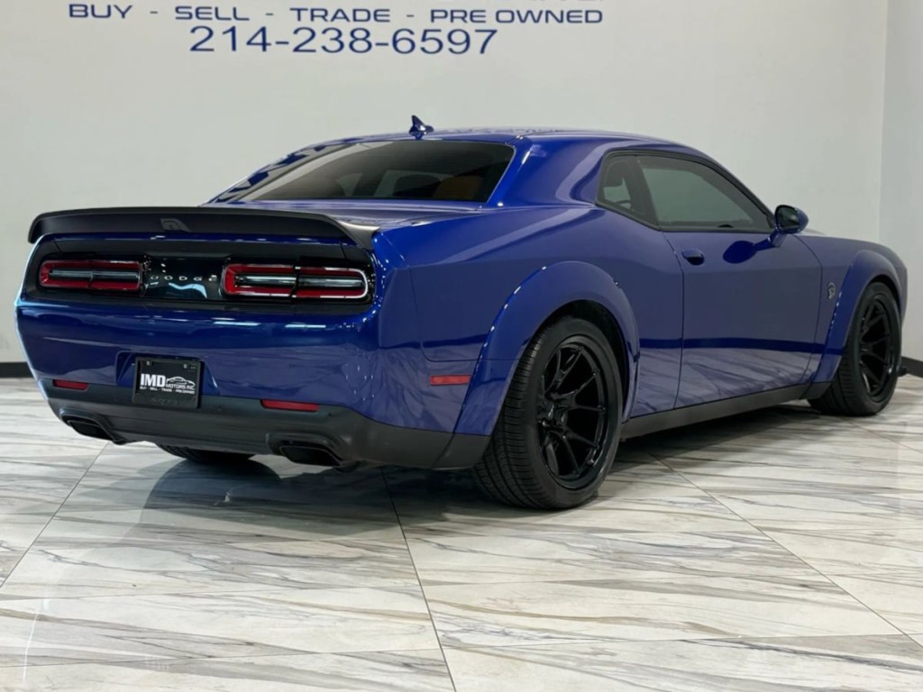 2021 Dodge Challenger Image 7