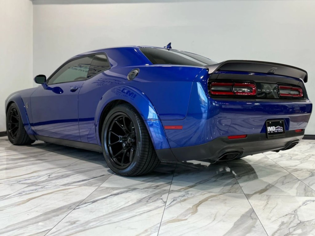 2021 Dodge Challenger Image 10