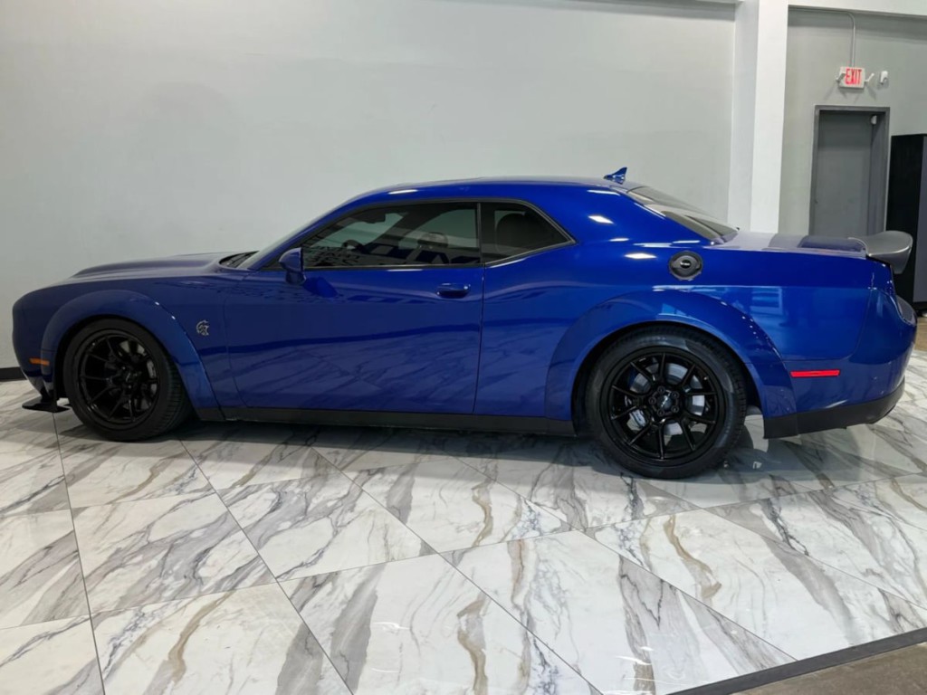 2021 Dodge Challenger Image 11