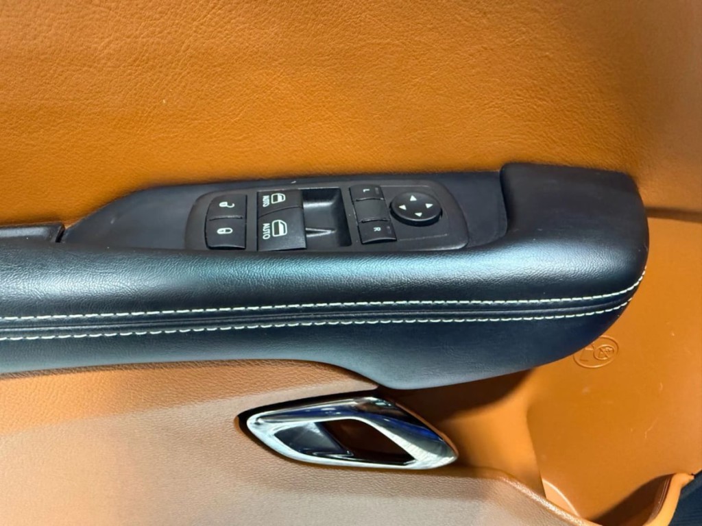 2021 Dodge Challenger Image 14