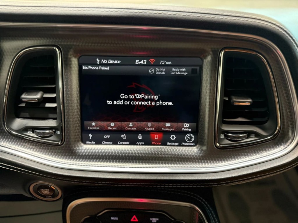 2021 Dodge Challenger Image 17