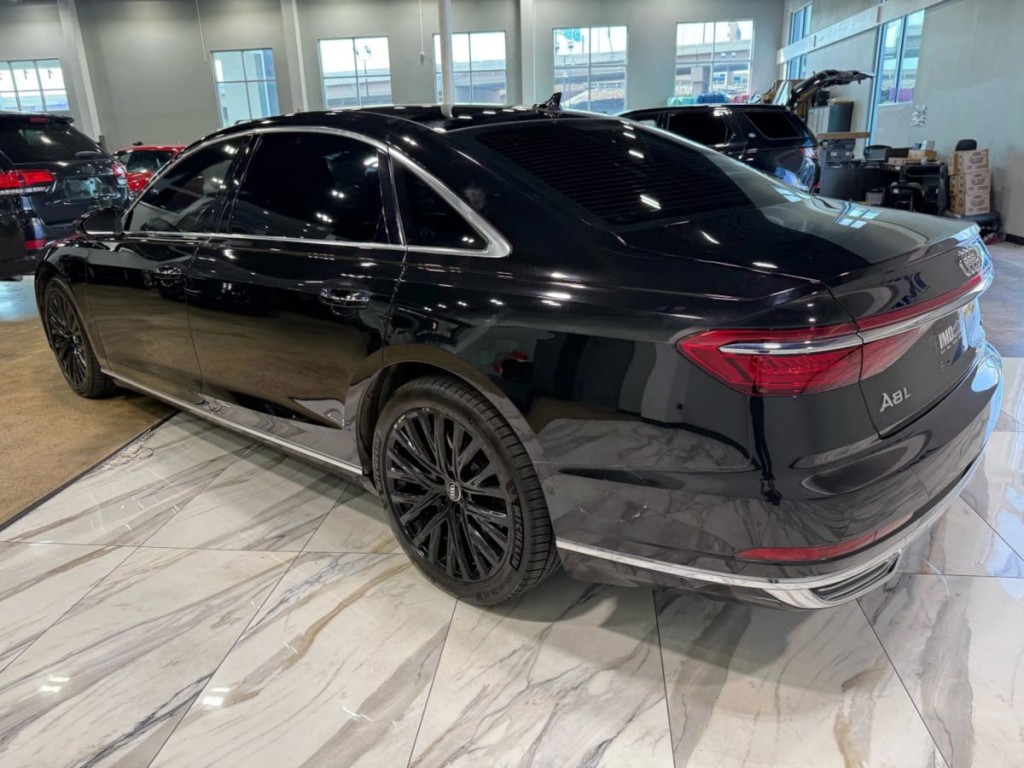 2019 Audi A8 Image 8