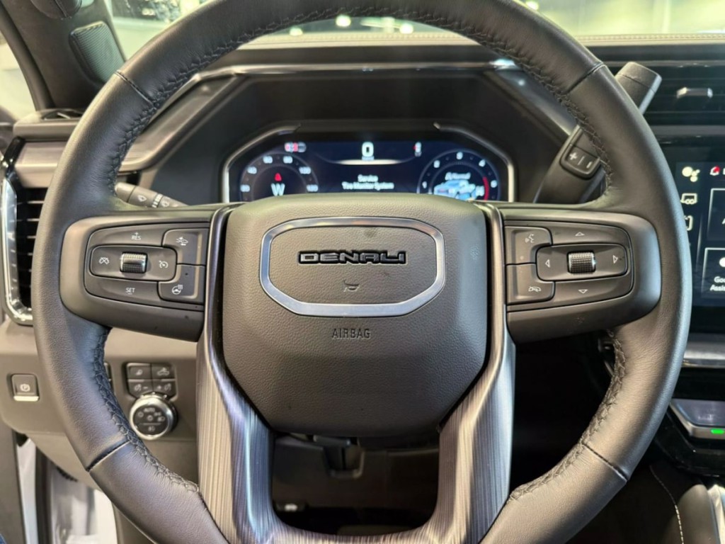 2025 GMC Sierra 3500 Image 7