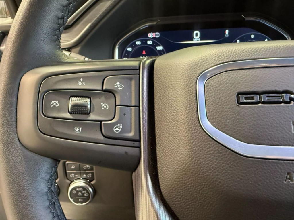 2025 GMC Sierra 3500 Image 8
