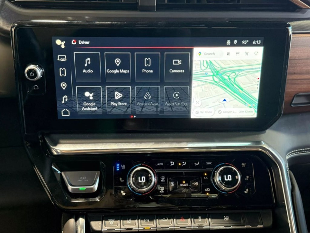 2025 GMC Sierra 3500 Image 13