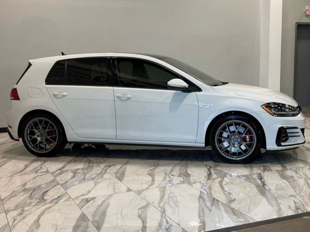 2019 Volkswagen GTI Image 5